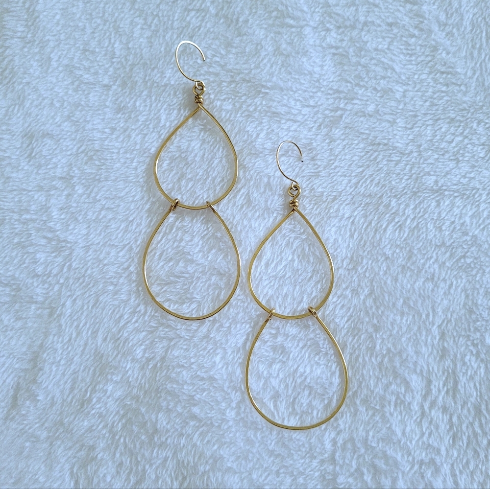 Hammered🔨 Gold💛 Two✌️ Tier Earrings - Picture 9 of 13